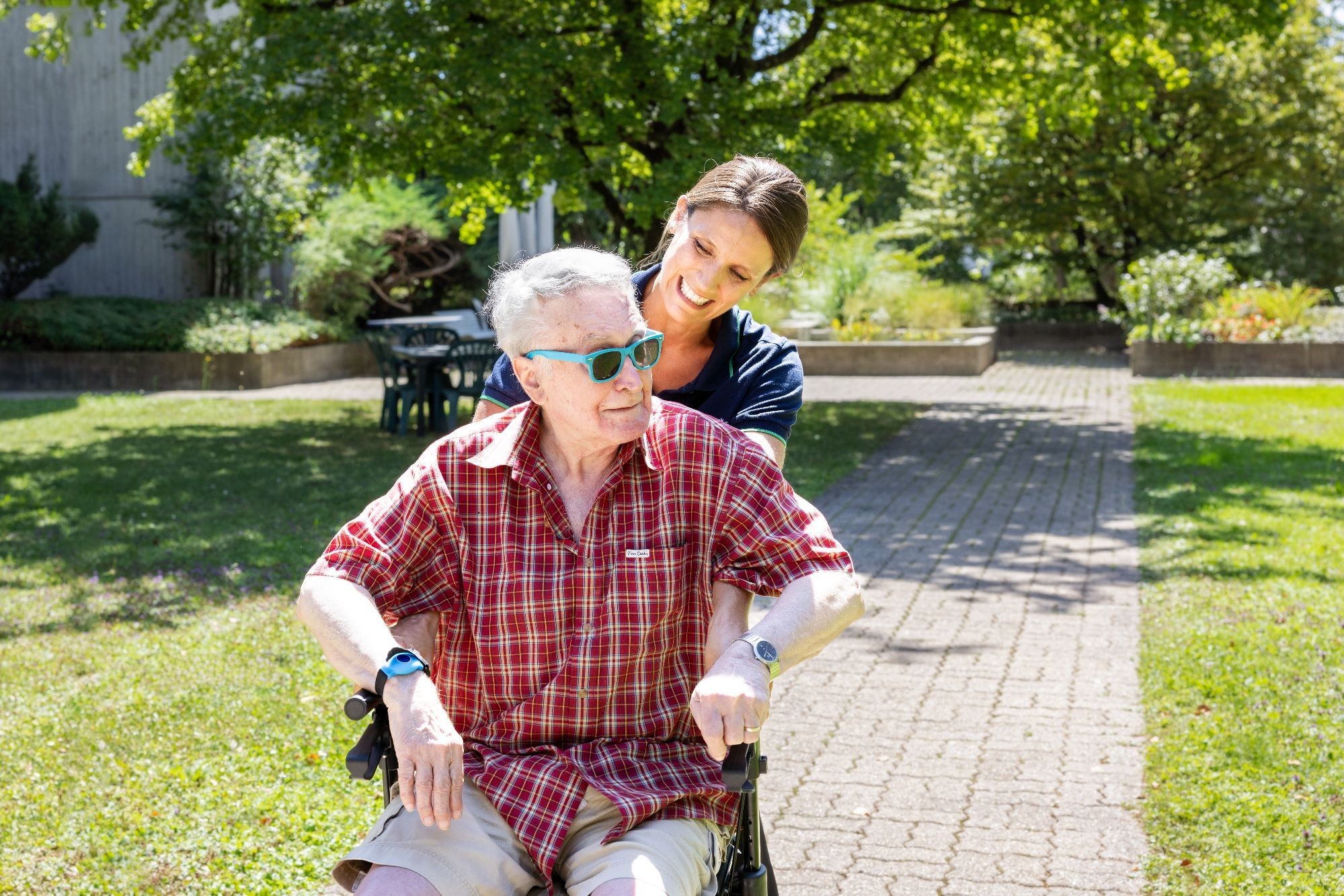 Eva mit Klienten_2_Begleitung_4.jpg