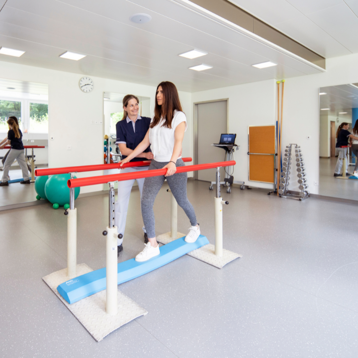 zurzach-care-rehaklinik-basel-therapie_v3.png