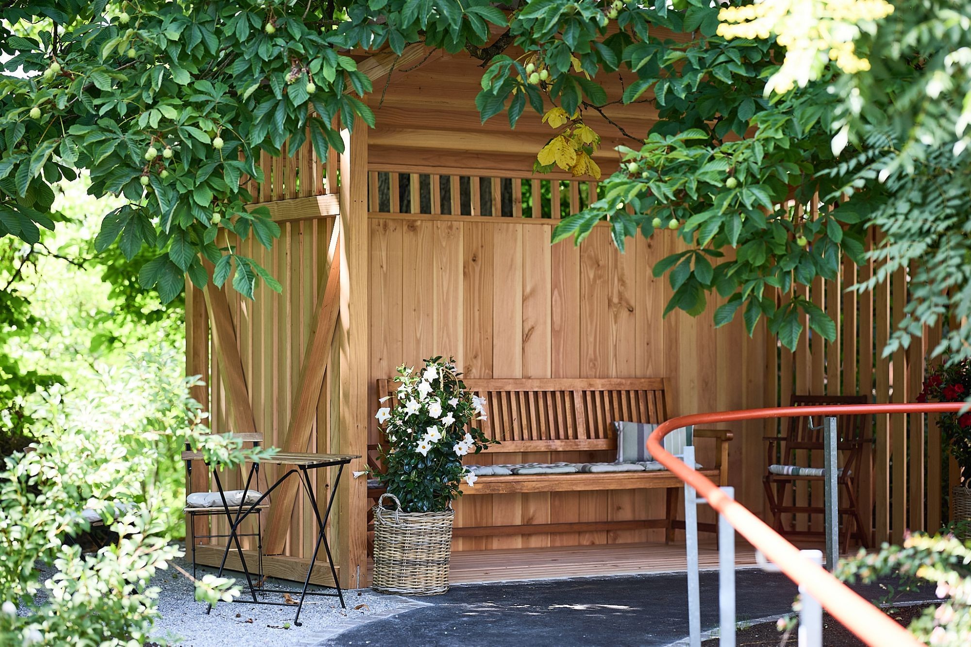 10) Ruheort Garten 2.jpg