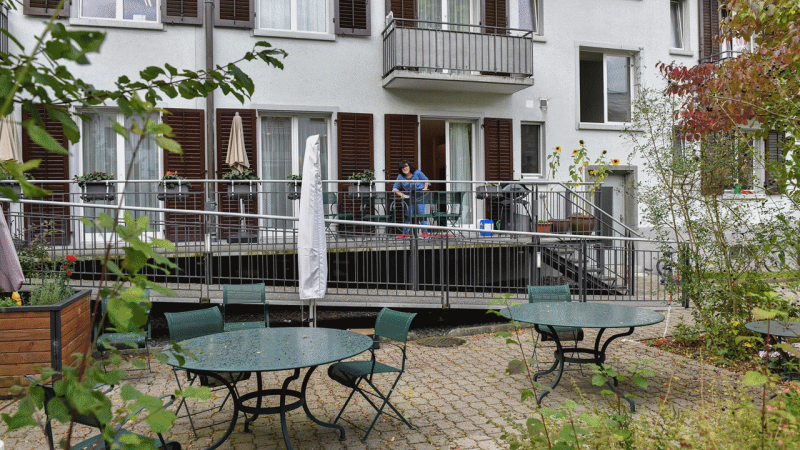 cq5dam.web.1280.1280 (5).gif